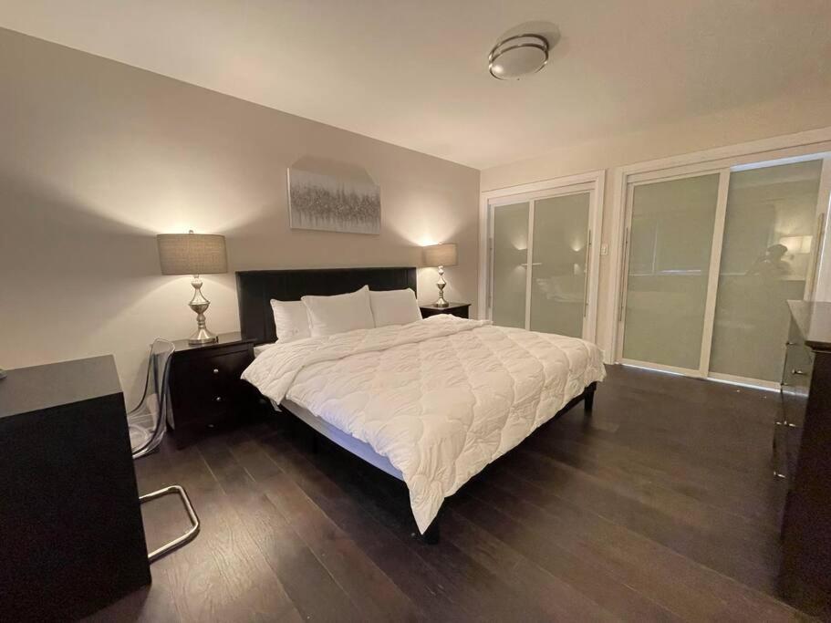 3-Bedroom Modern Luxury Apartment In The Heart Of City Toronto Exteriér fotografie